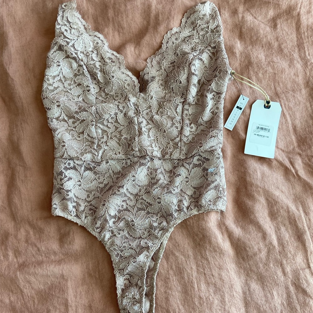 Leith nude lace bodysuit